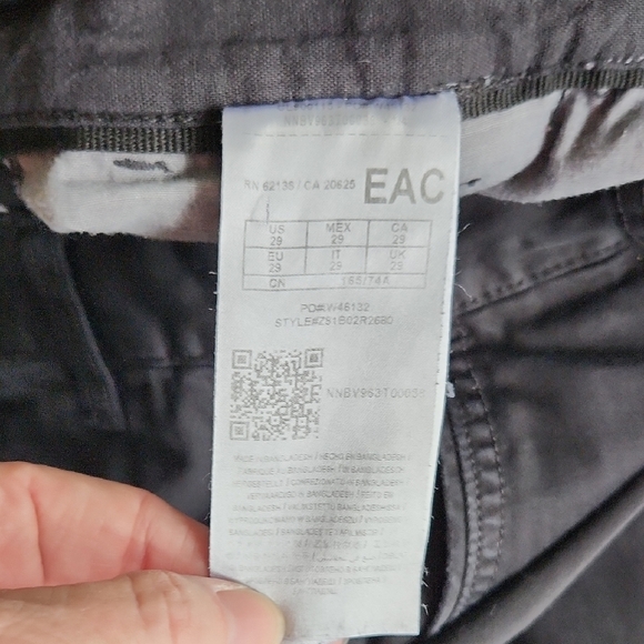 Guess Women's Black Straight Leg Chinos - Picture 5 of 6